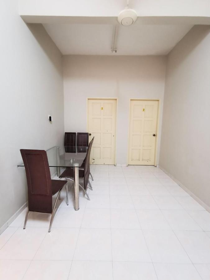 Warni Villa 8 Whole Or Room Muar Exterior foto